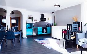 Terminal Design Apartment - Terrasse&waipu TV, nahe Stuttgart Messe&Böblingen